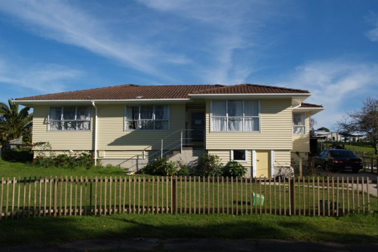 Photo of property in 16 Penderford Place, Mangere East, Auckland, 2024