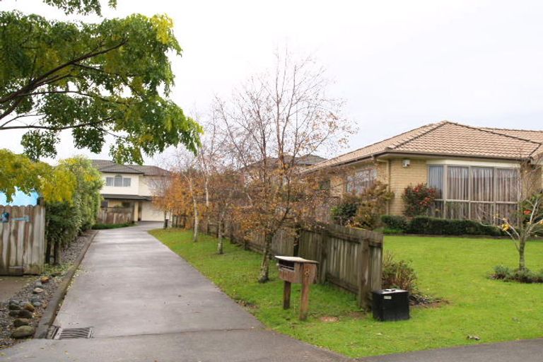 Photo of property in 1/8 Tolben Place, Golflands, Auckland, 2013