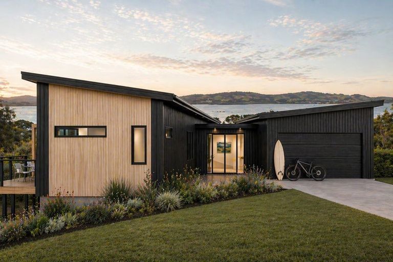 Photo of property in 12 Rereahu Street, Raglan, 3225