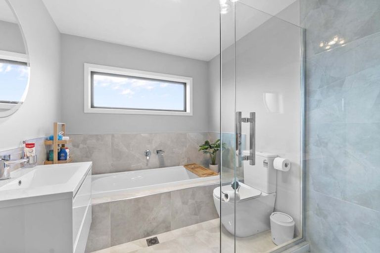 Photo of property in 13/15u Onukutara Place, Huntington, Hamilton, 3281