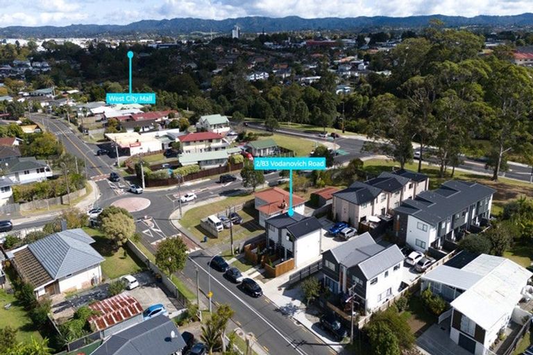 Photo of property in 2/83 Vodanovich Road, Te Atatu South, Auckland, 0610