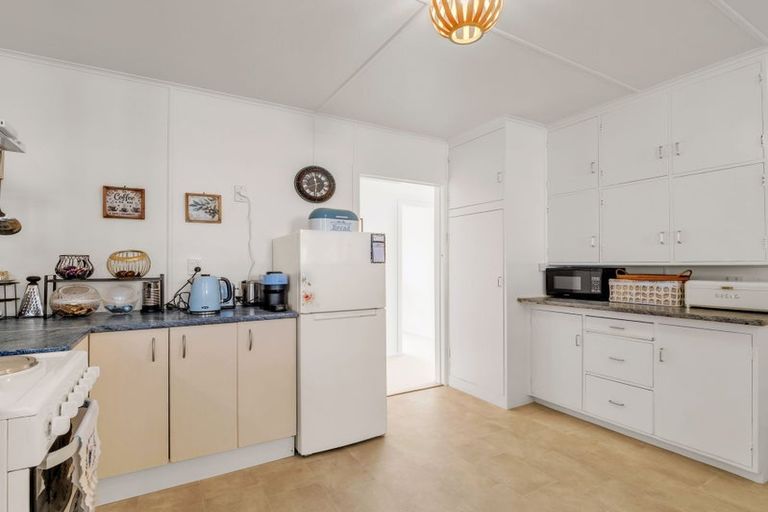 Photo of property in 21 Elliott Crescent, Owhata, Rotorua, 3010