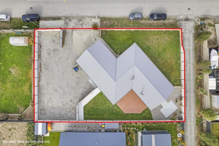 Photo of property in 37 Missy Crescent, Mount Pisa, Cromwell, 9383
