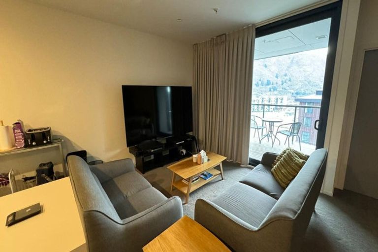 Photo of property in Wyndham Gardens Apartments, 30 Red Oaks Drive, Frankton, Queenstown, 9300