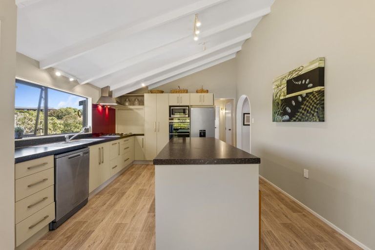 Photo of property in 12 Ridgewood Drive, Ridgewood, New Plymouth, 4371