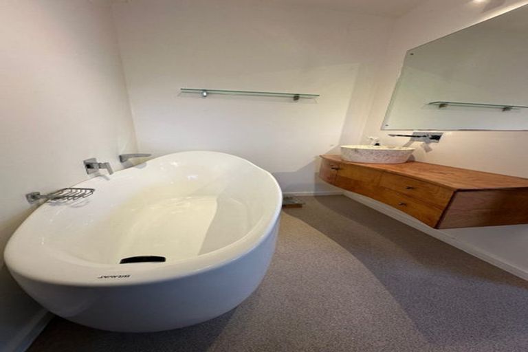 Photo of property in 71 Washington Avenue, Brooklyn, Wellington, 6021