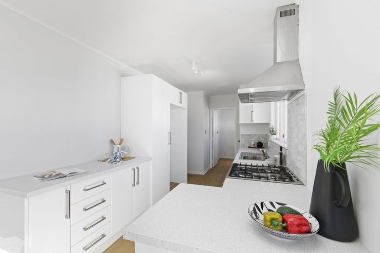 Photo of property in 40 Momona Street, Wainuiomata, Lower Hutt, 5014