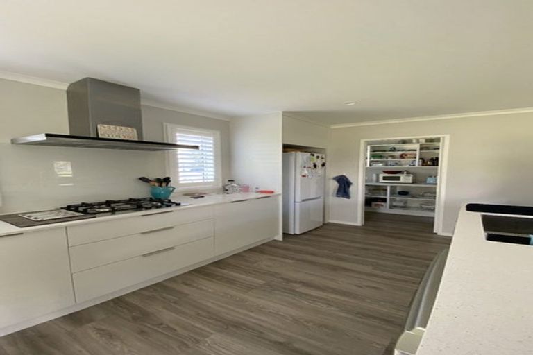 Photo of property in 28 Queen Street, Cambridge, 3434