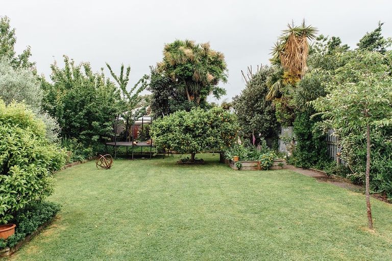 Photo of property in 53 Vigor Brown Street, Napier South, Napier, 4110