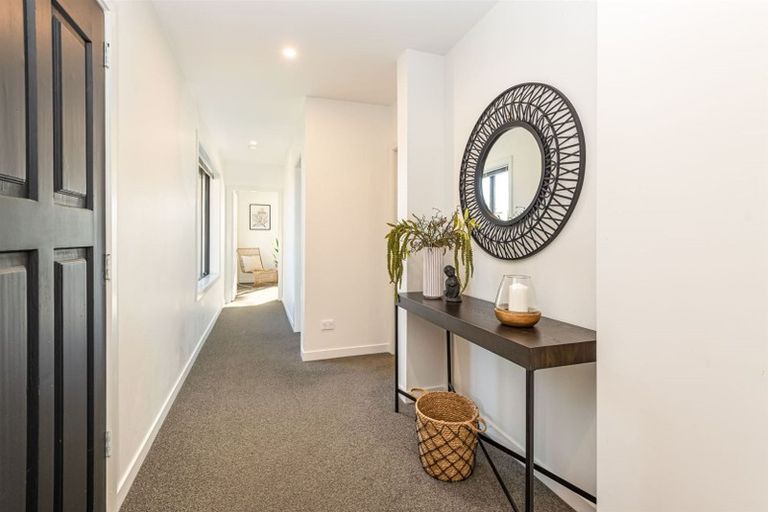 Photo of property in 202 Centaurus Road, Saint Martins, Christchurch, 8022
