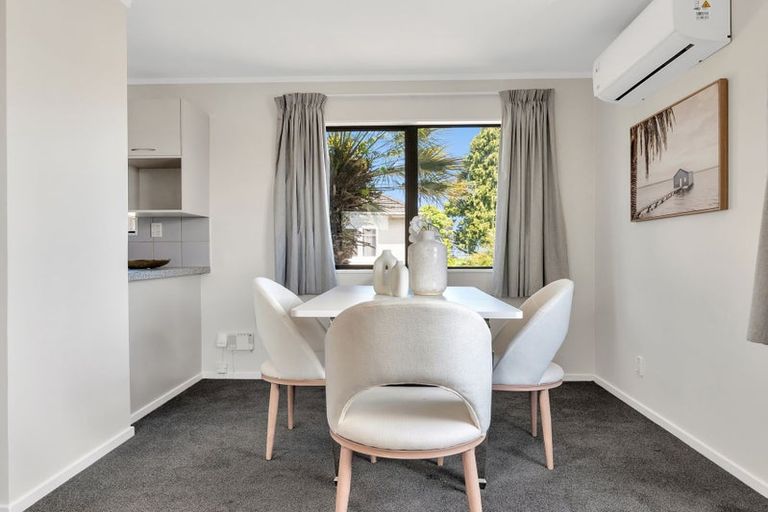 Photo of property in 2/9 Porchester Road, Papakura, 2110