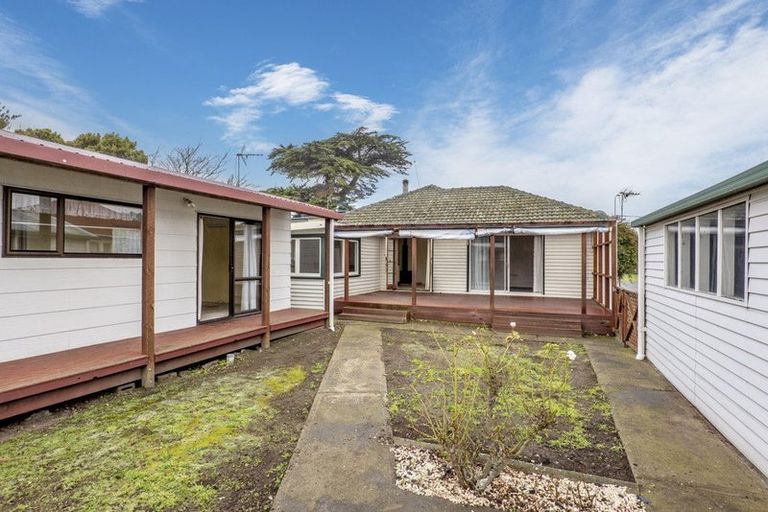Photo of property in 85 Owles Terrace, New Brighton, Christchurch, 8061