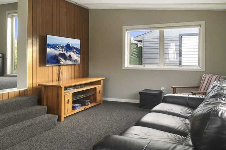 Photo of property in 8 Griffiths Avenue, Linwood, Christchurch, 8062