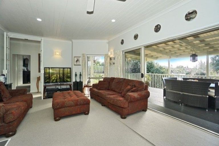 Photo of property in 8 Saunders Place, Te Puke, 3119