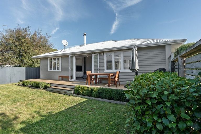 Photo of property in 12b Broadway Street, Martinborough, 5711