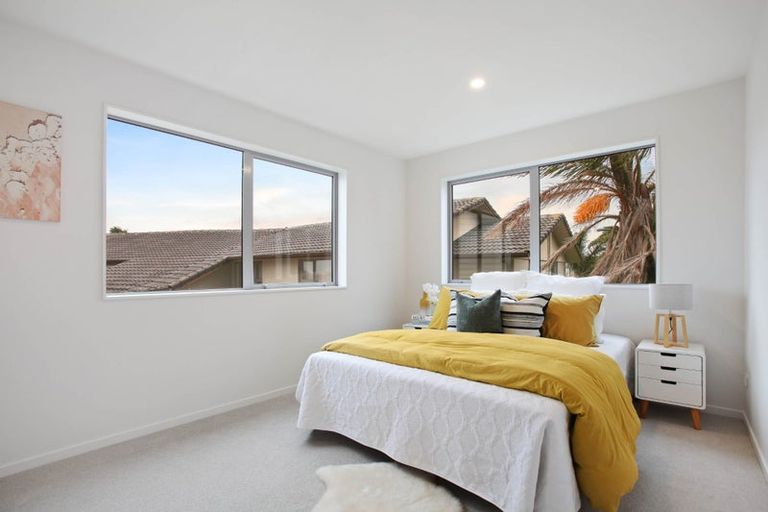 Photo of property in 39b Sorrel Crescent, Bucklands Beach, Auckland, 2012