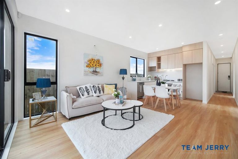 Photo of property in 45 Horokaka Street, Massey, Auckland, 0614