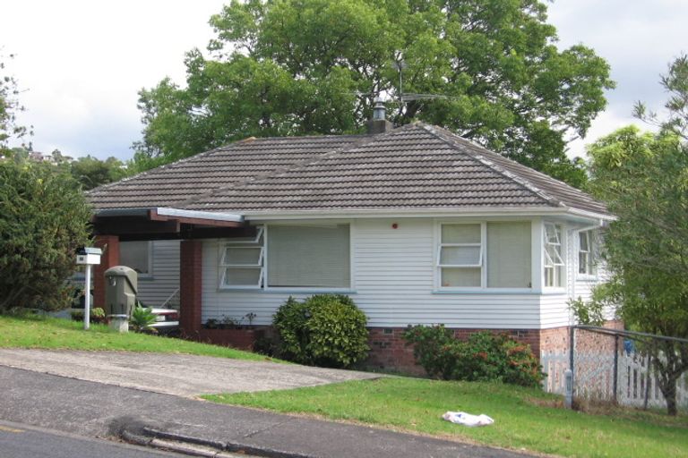 Photo of property in 69 Stottholm Road, Titirangi, Auckland, 0604