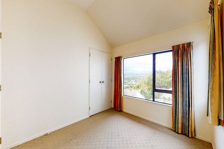 Photo of property in 6b Atamira Close, Churton Park, Wellington, 6037