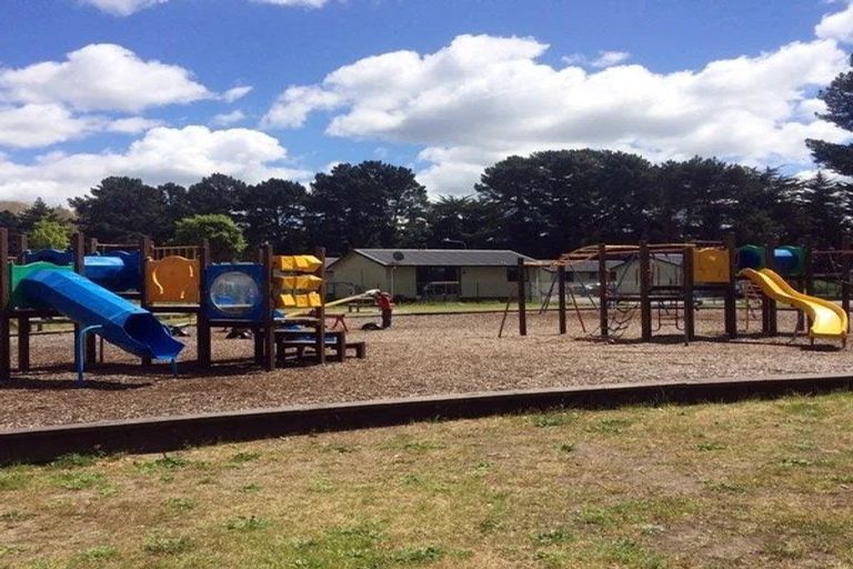 Photo of property in 132 Seaview Road, New Brighton, Christchurch, 8061
