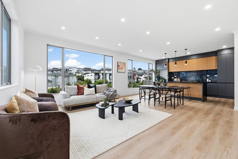 Photo of property in 6 Baumea Rise, Massey, Auckland, 0614