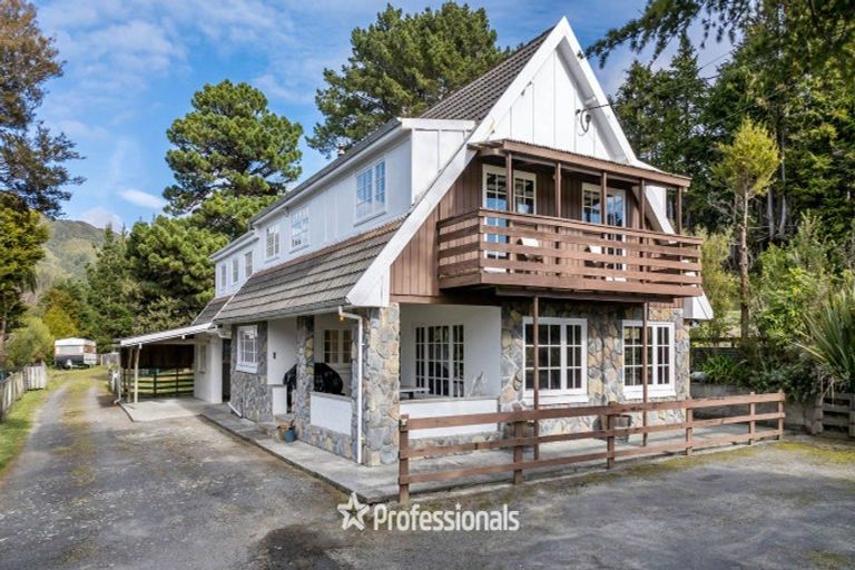 Photo of property in 54a Kaitoke Loop, Kaitoke, Upper Hutt, 5018