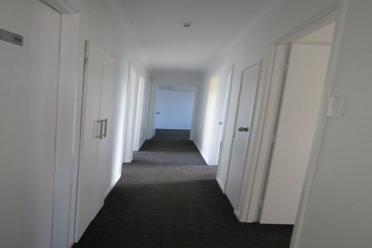 Photo of property in 3 Carbery Place, Manurewa, Auckland, 2102