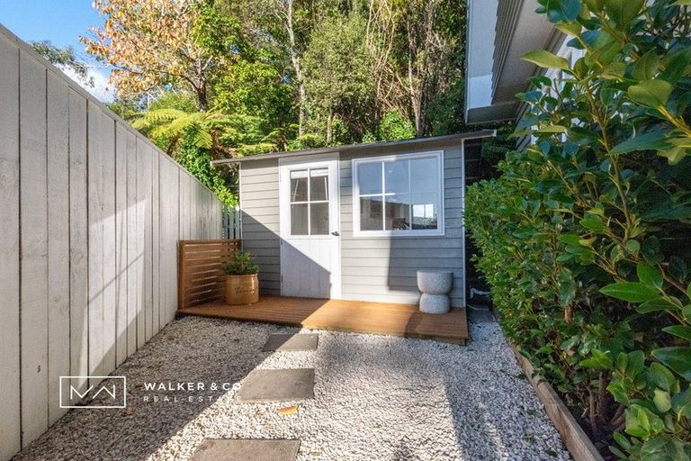 Photo of property in 4 Elmslie Road, Pinehaven, Upper Hutt, 5019