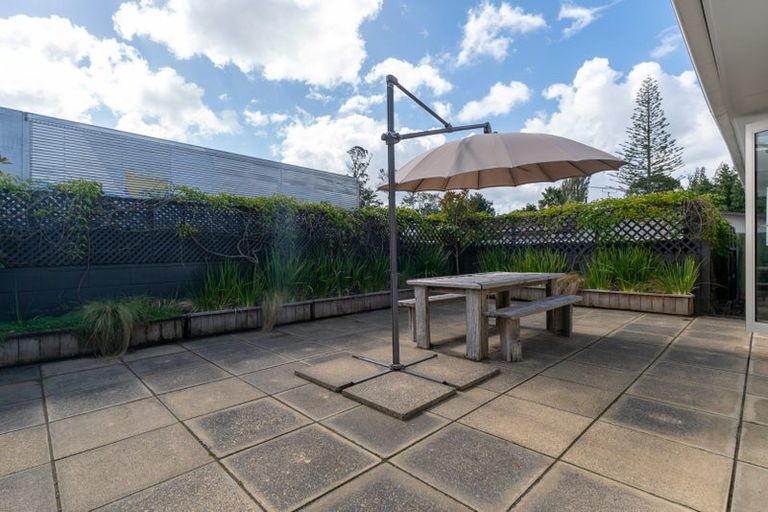 Photo of property in 52 Parker Avenue, New Lynn, Auckland, 0600