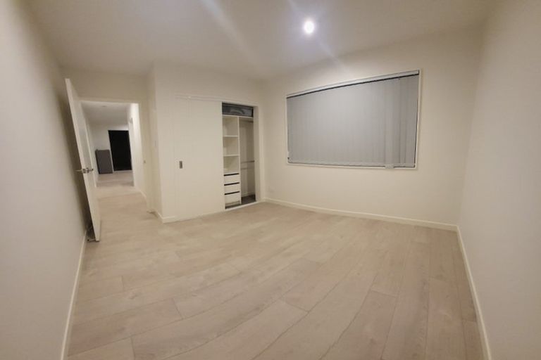 Photo of property in 126b Sycamore Drive, Sunnynook, Auckland, 0620