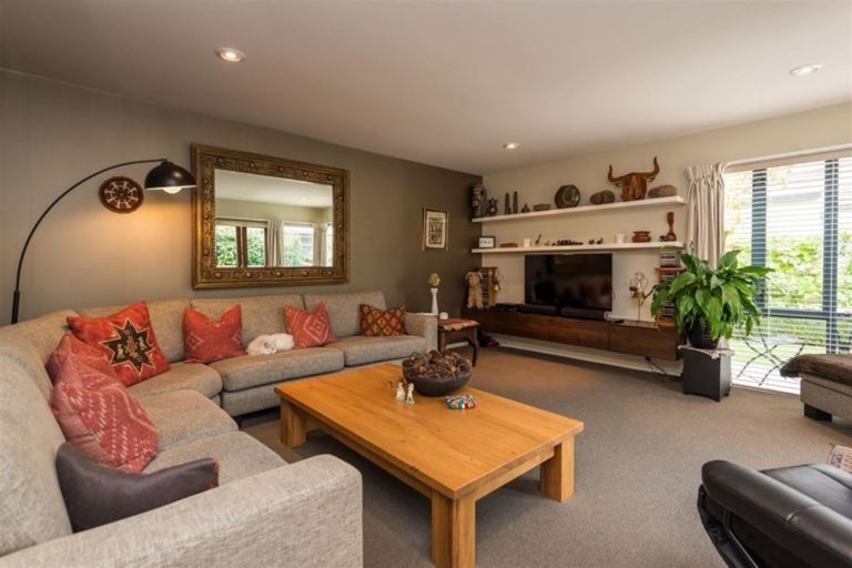 Photo of property in 20 Makora Street, Fendalton, Christchurch, 8041