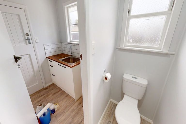 Photo of property in 12 Titoki Street, Castlecliff, Whanganui, 4501