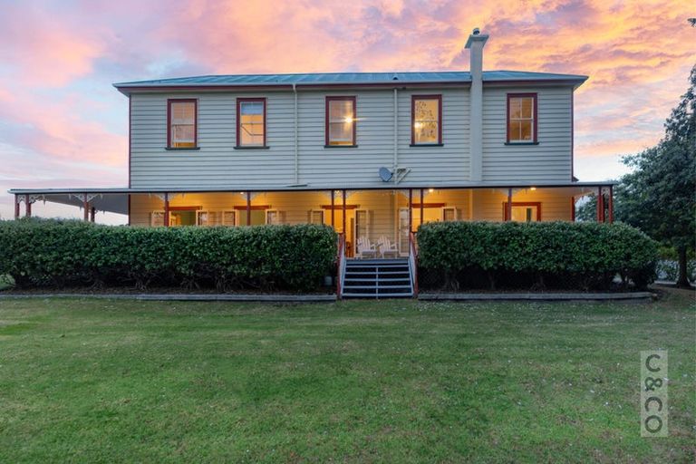 Photo of property in 14 Nelson Street, Helensville, 0800