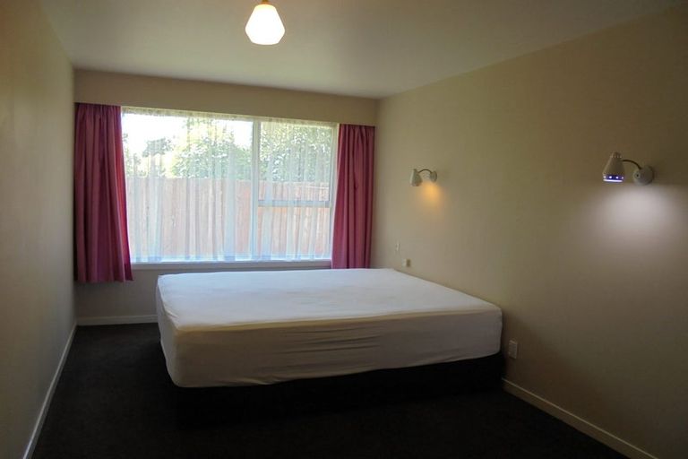 Photo of property in 31 Guinness Crescent, Ilam, Christchurch, 8041