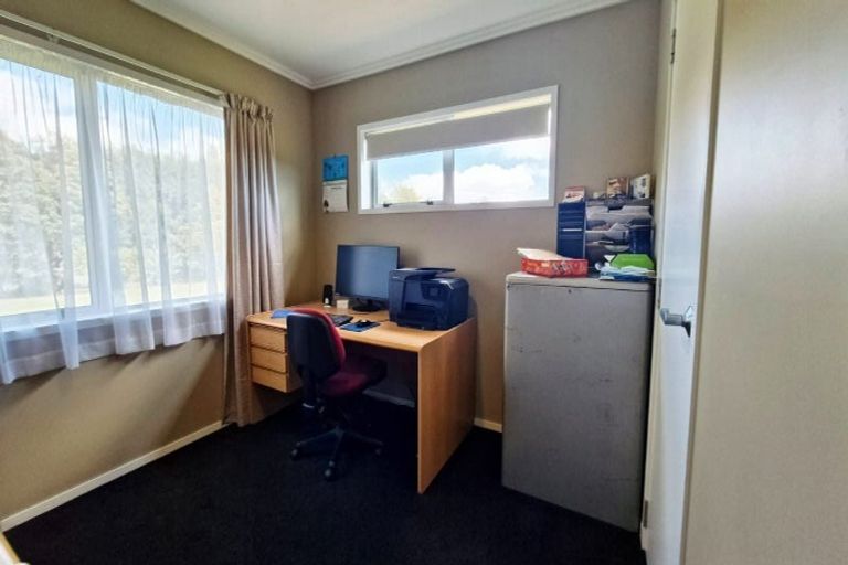 Photo of property in 1 Wilson Road, Urenui, 4375