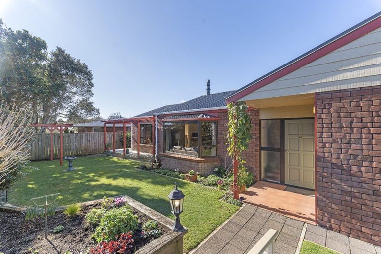 Photo of property in 137 Govett Avenue, Frankleigh Park, New Plymouth, 4310