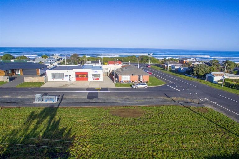 Photo of property in 7 Taylor Street, Brighton, Dunedin, 9035