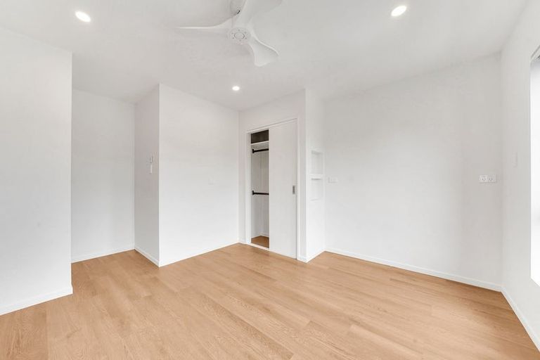Photo of property in 2- 4 Alston Avenue, Kelston, Auckland, 0602