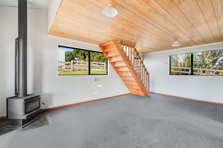 Photo of property in 236 Wishart Road, Helensville, 0875