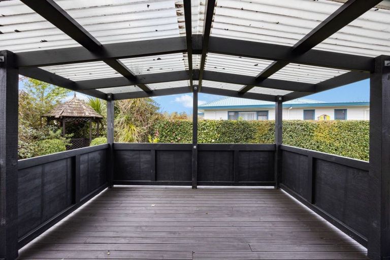 Photo of property in 1 Halcione Close, Flagstaff, Hamilton, 3210