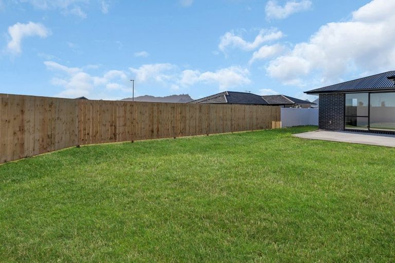 Photo of property in 8 Taurangawaka Road, One Tree Point, 0118