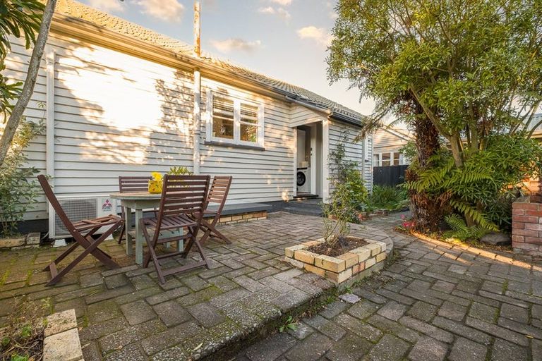 Photo of property in 7 Braemar Place, Avonside, Christchurch, 8061