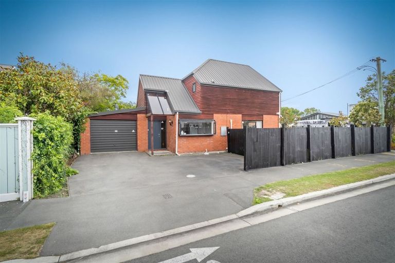 Photo of property in 8 Canon Street, St Albans, Christchurch, 8014