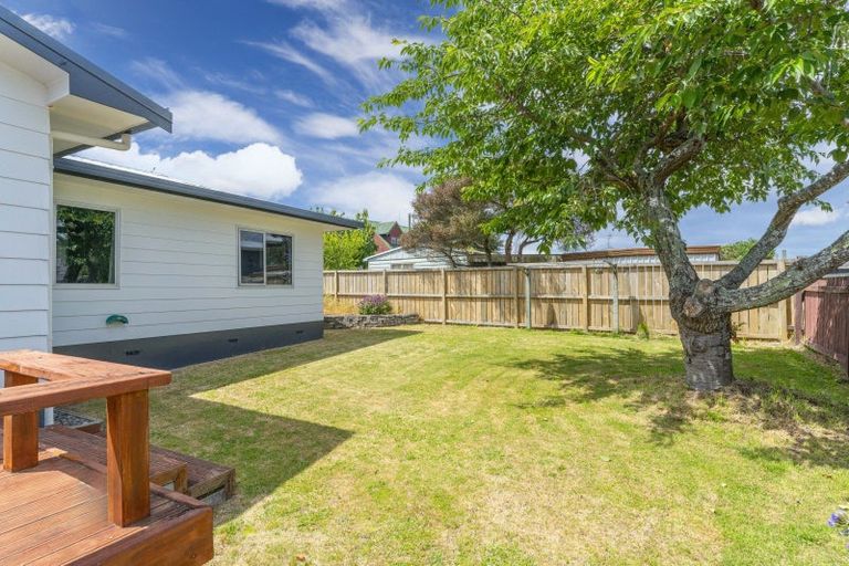 Photo of property in 2/35 Otupai Street, Two Mile Bay, Taupo, 3330