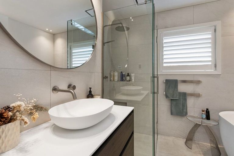 Photo of property in 10 Finnsarby Place, Sumner, Christchurch, 8081