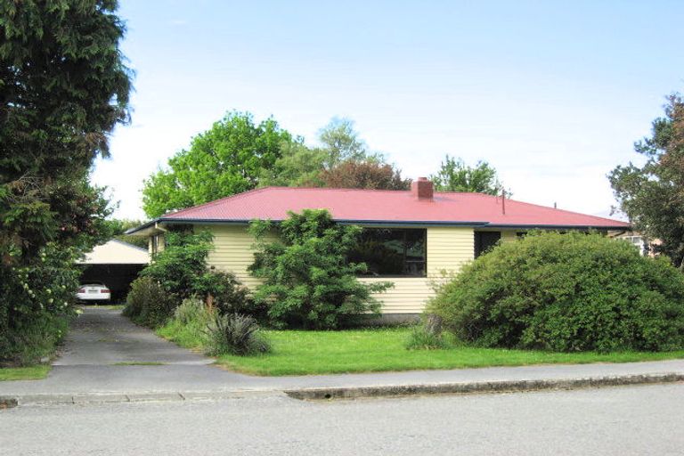 Photo of property in 32 Cridland Street West, Kaiapoi, 7630