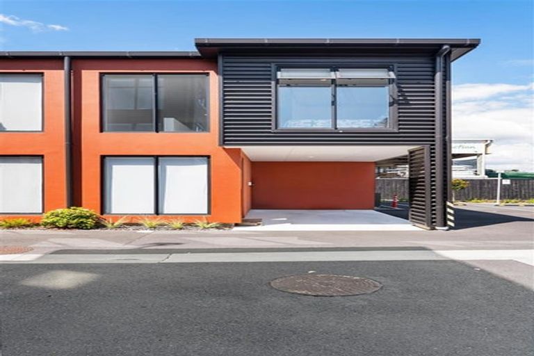 Photo of property in 17 Owens Place, Mount Maunganui, 3116