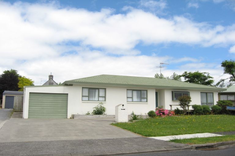 Photo of property in 31 Puriri Road, Pukekohe, 2120