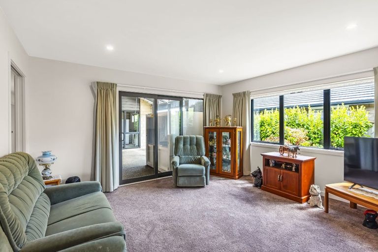 Photo of property in 2 Pohatu Lane, Otaki, 5512