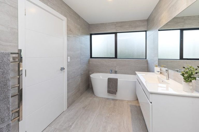 Photo of property in 79 Aynsley Terrace, Hillsborough, Christchurch, 8022